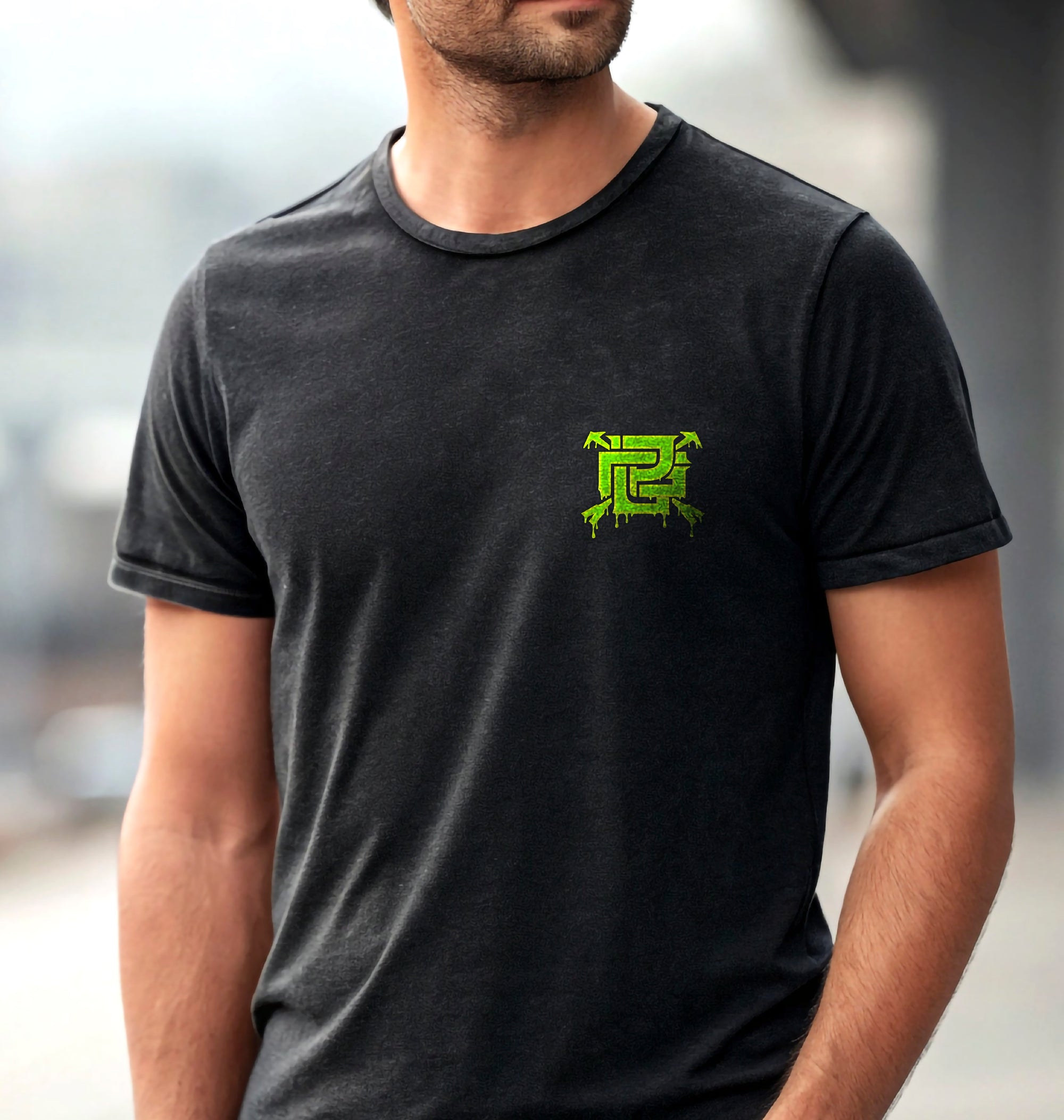 POLERA NEGRA ESTAMPADA LPG